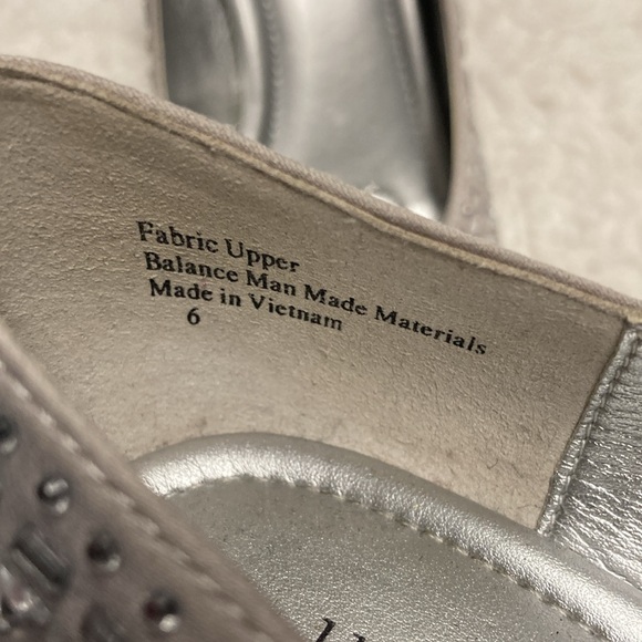 Kelly and Katie Crystal Embellished heels - Picture 8 of 8